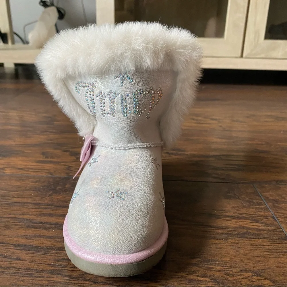 Juicy Couture Girls Boots